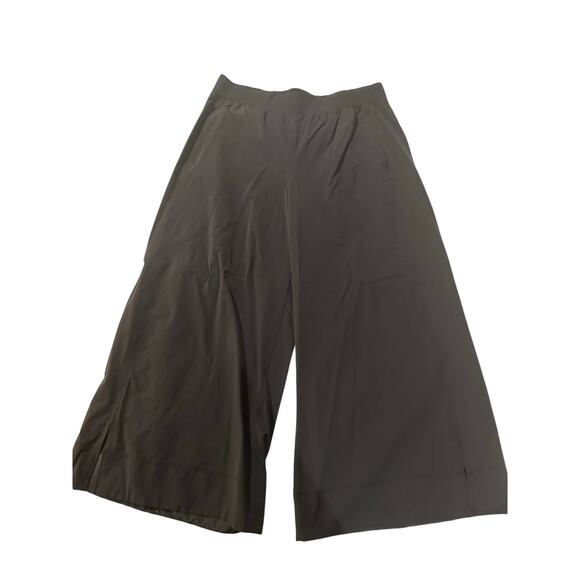 lululemon - Stretch Woven High-Rise Wide-Leg Cropped Pant - XL - Picture 6 of 12